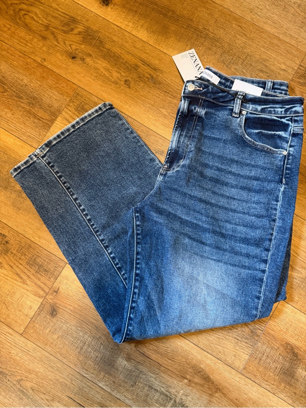 NwT women’s Zenana denim blue jeans women’s size 36 (plus size 18/20)
